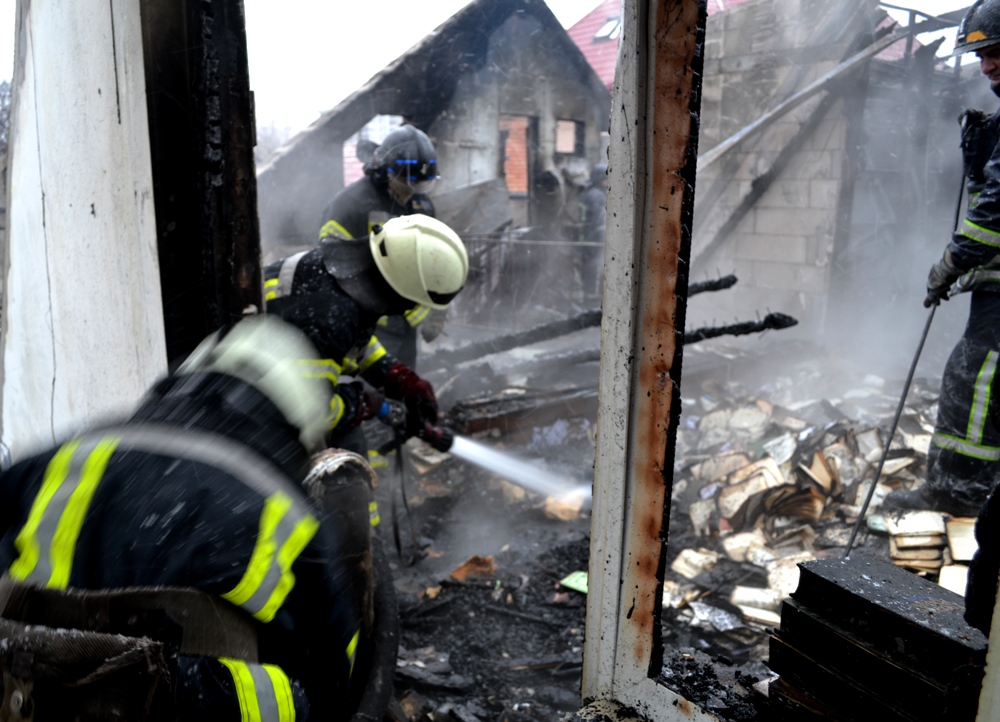 В Крыжановке сгорели два частных дома