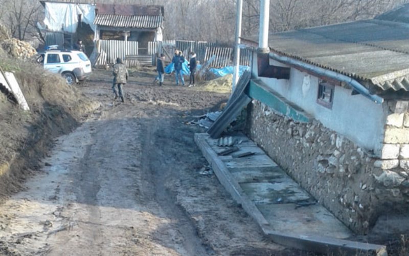 Житель Одесской области снес остановку на угнанном автомобиле