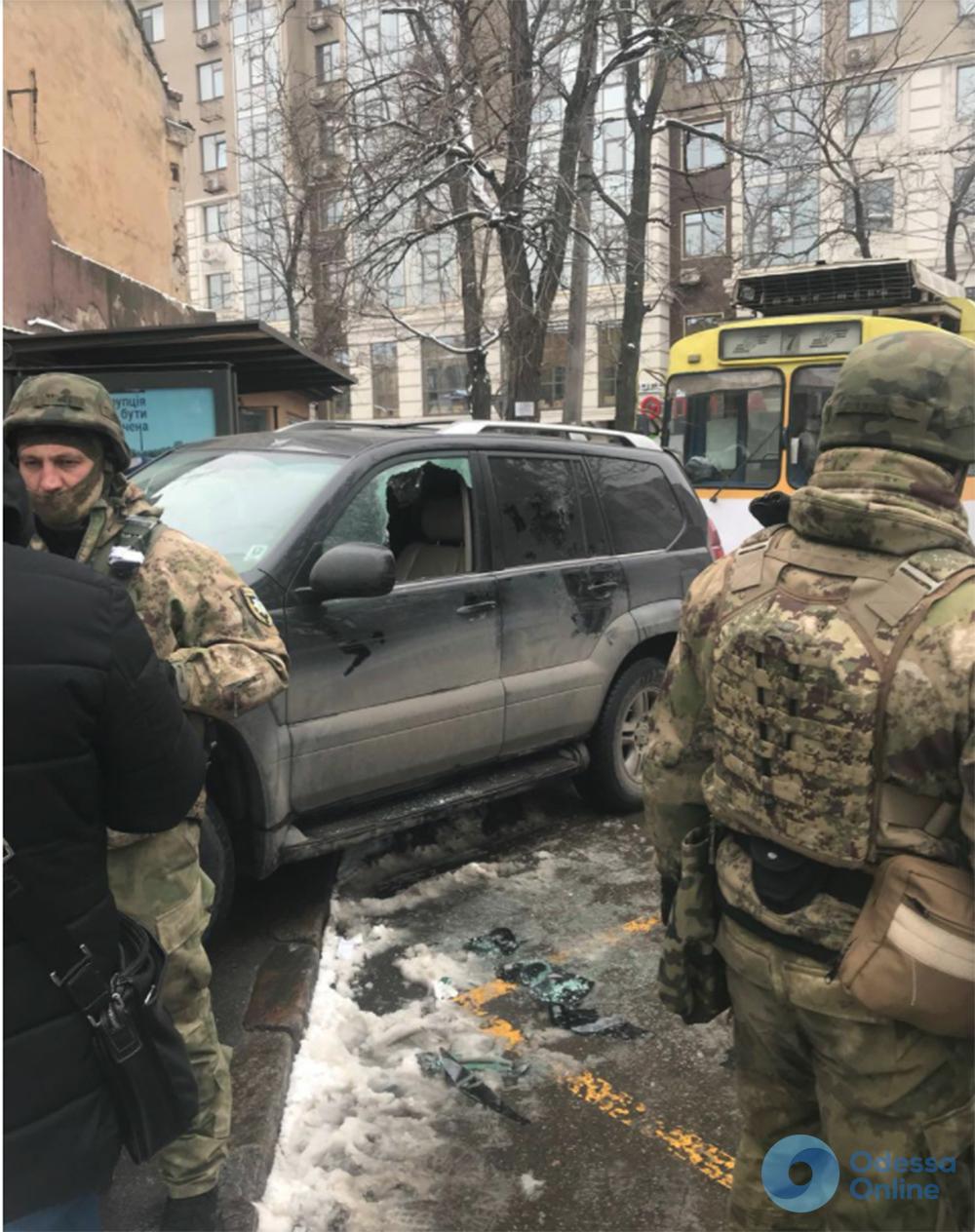 Одесса: полиция со «спецэффектами» задержала наркоторговцев