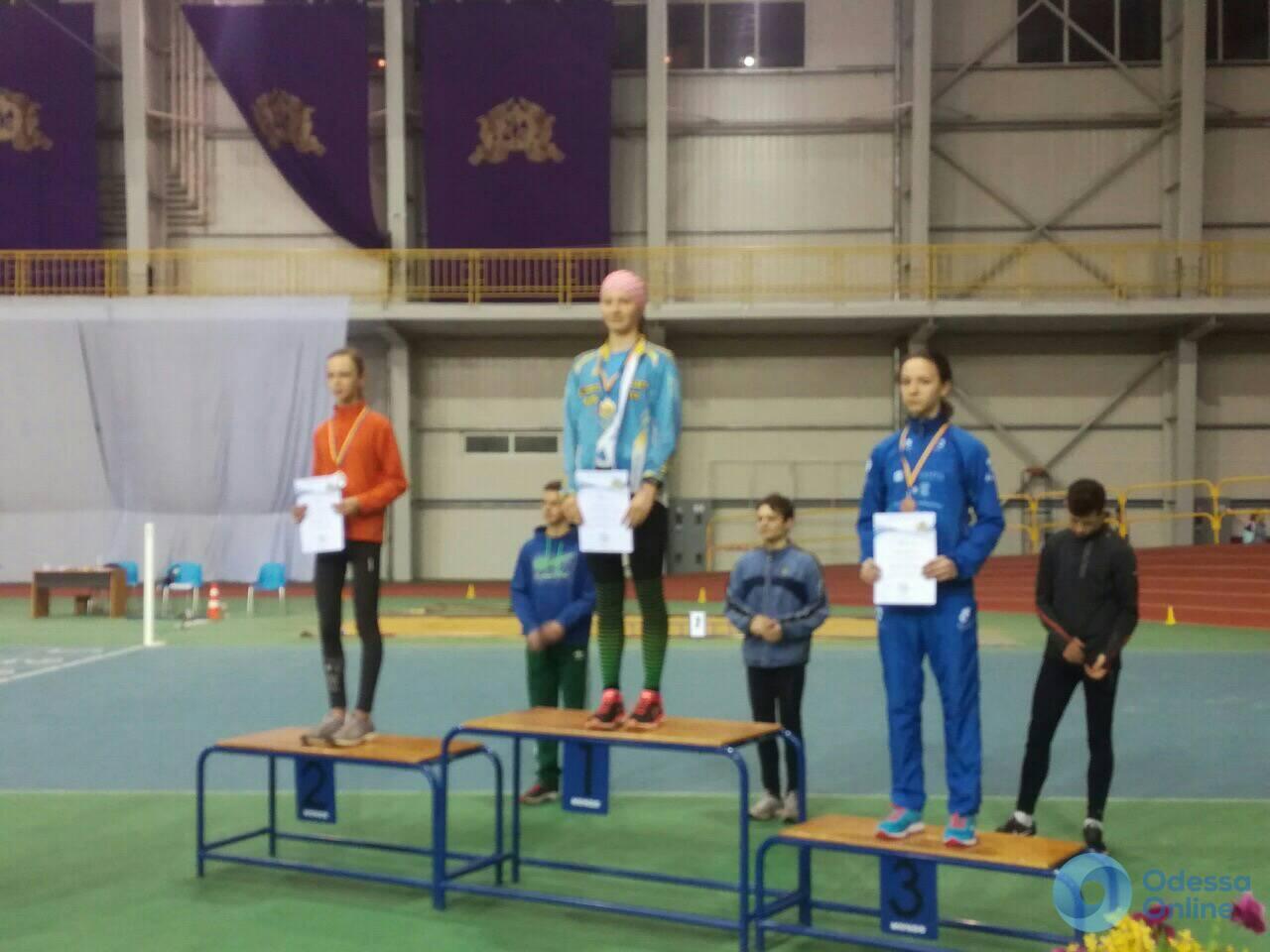 Одесские триатлеты завоевали медали чемпионатов Украины по акватлону и легкой атлетике