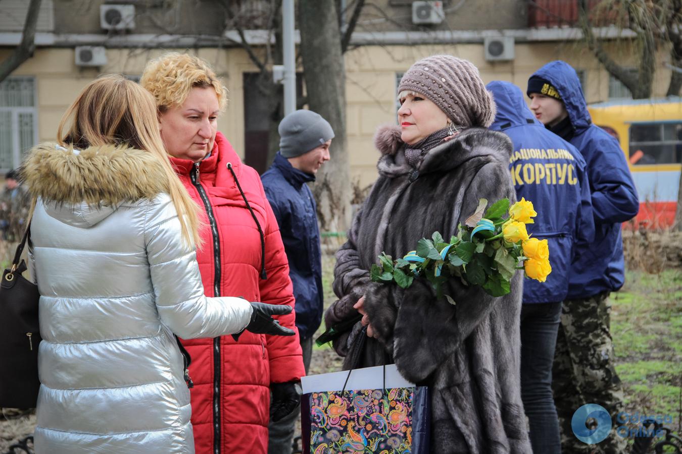 Активисты почтили память героев АТО автопробегом по Одессе