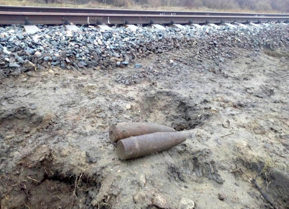 Возле железной дороги в Одесской области нашли 52 артснаряда