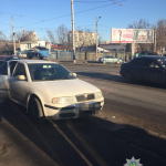 На Фонтане Skoda сбила двух пешеходов