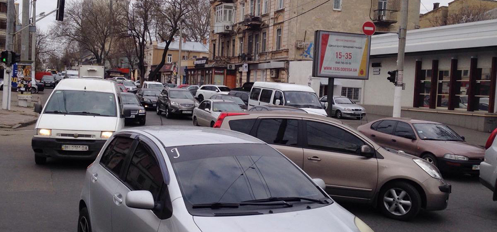 Одесские пробки: по Николаевской дороге лучше не ехать