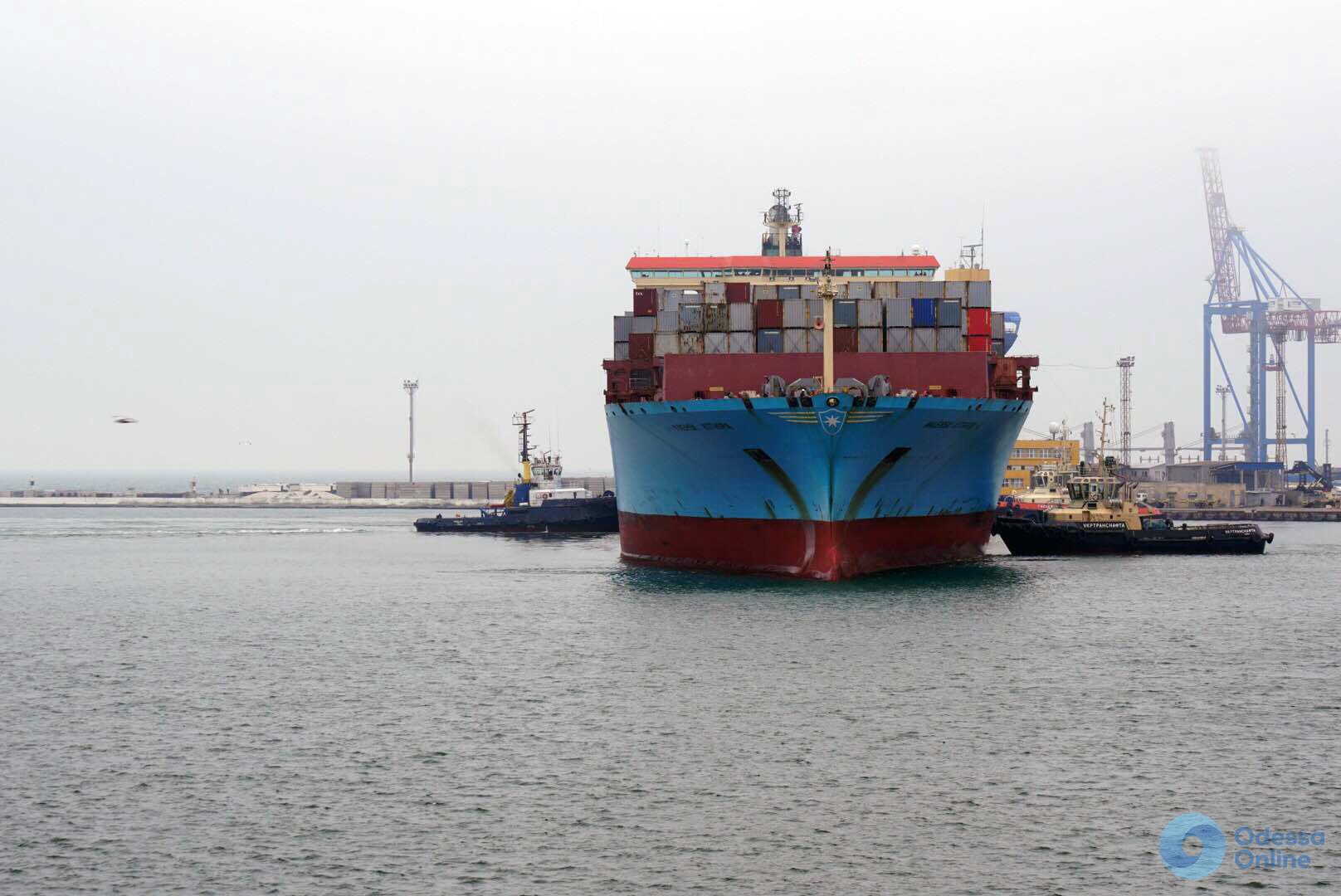 В Одессу зашел последний контейнеровоз оператора Maersk Line (фотофакт)