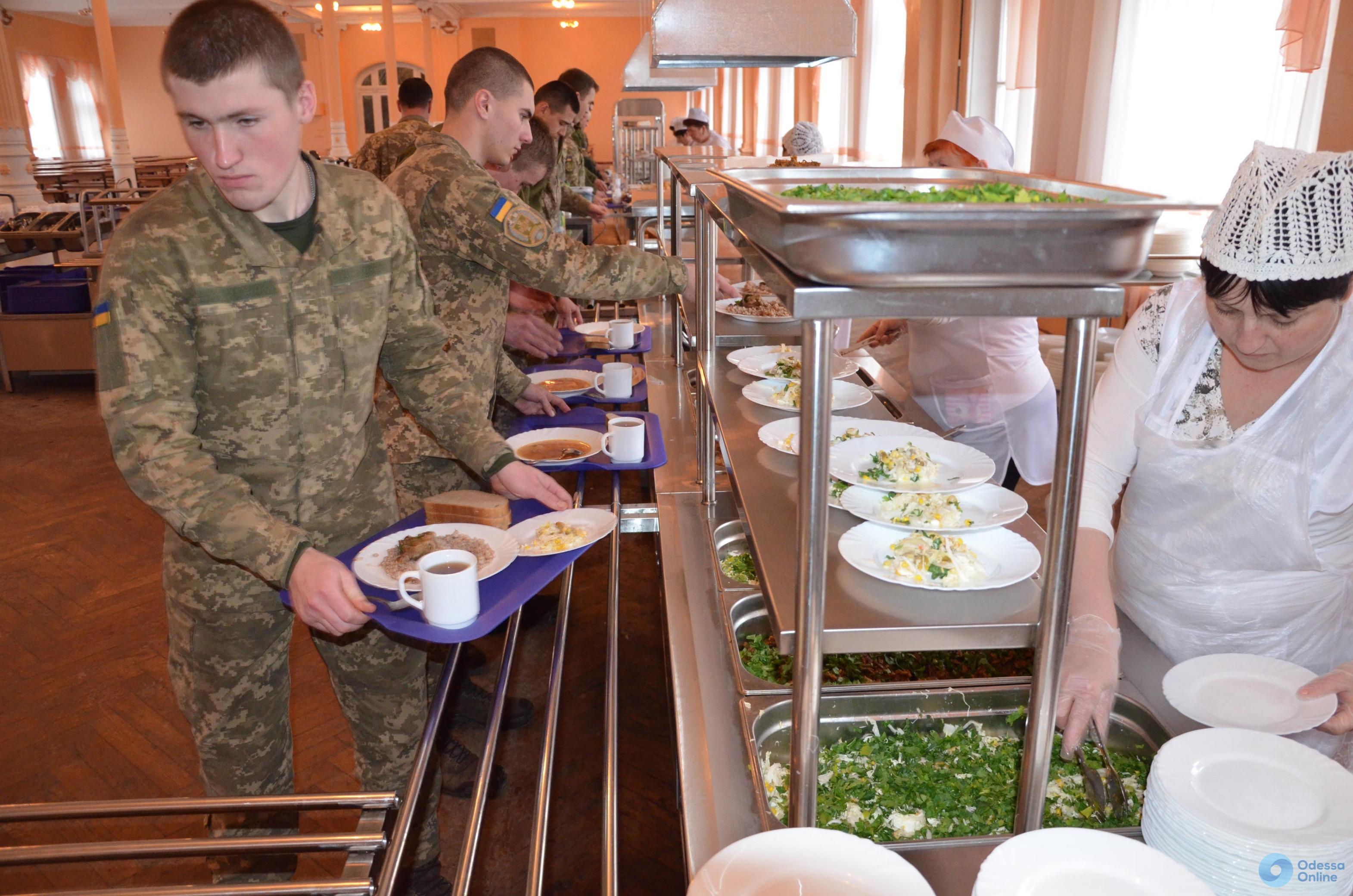 Одесская военная академия перешла на новую систему питания