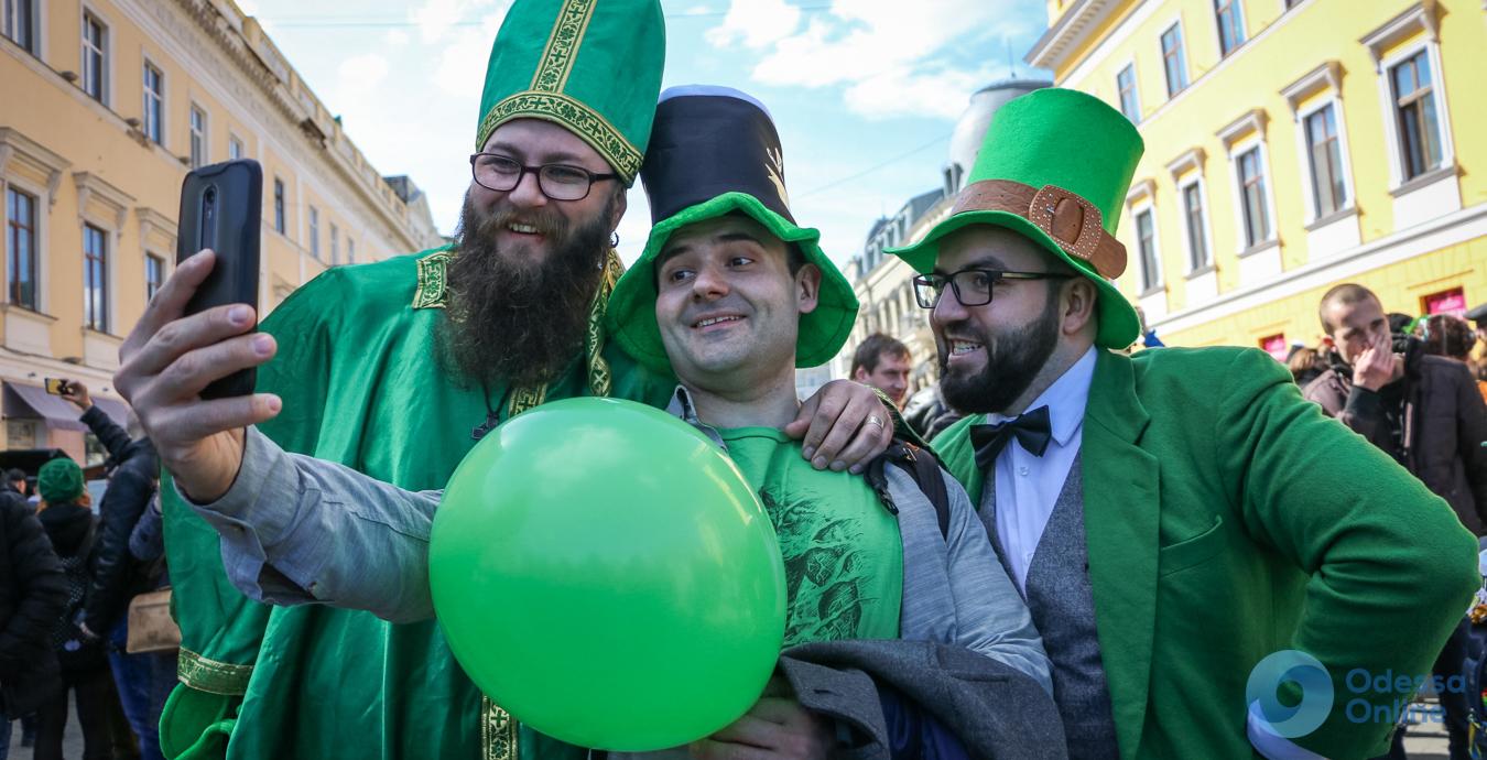 Зеленое пиво и ирландский степ: в Одессе отметили день Святого Патрика (фоторепортаж)