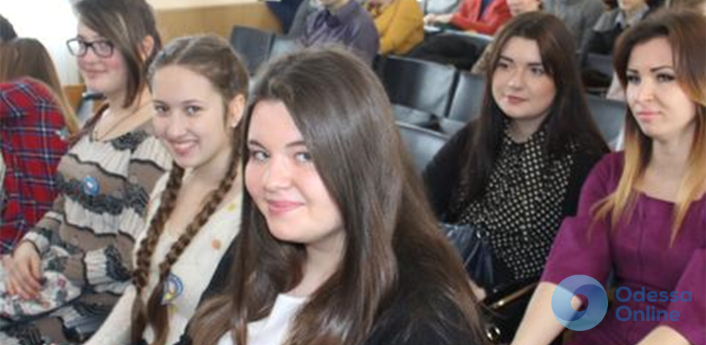 В Одесской области одаренные дети получили стипендии