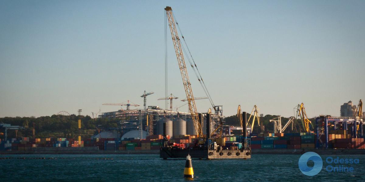 Деньги на волнолом и углубление Одесского порта хотят взять из немецкого кредита