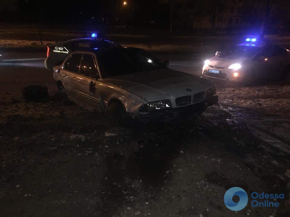 ДТП на поселке Котовского: пьяный водитель убегал от полицейских