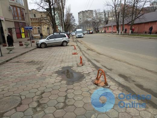 В Одессе демонтировали более трехсот юнипаркеров