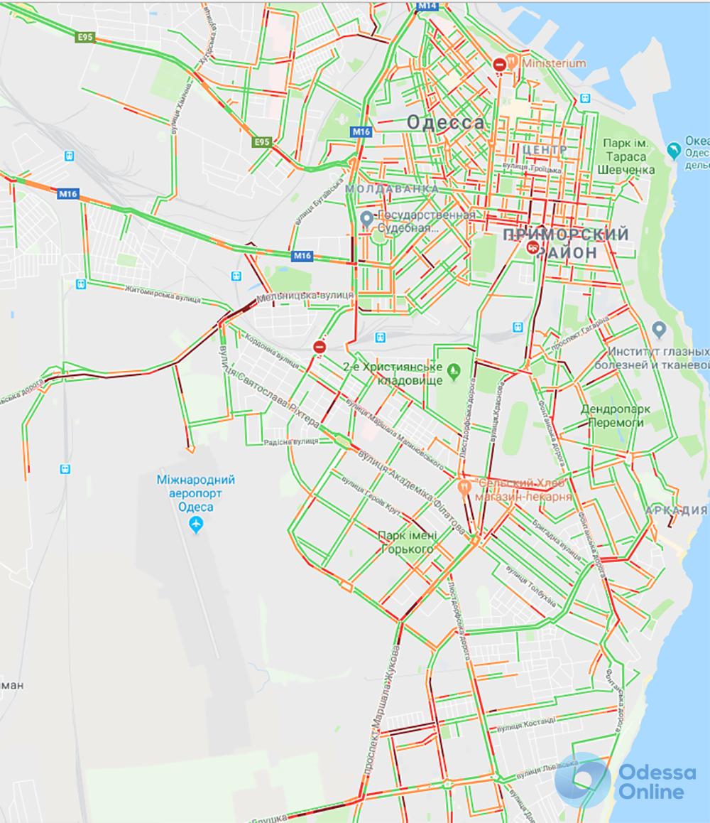 Дорожная обстановка: Одесса застыла в пробках