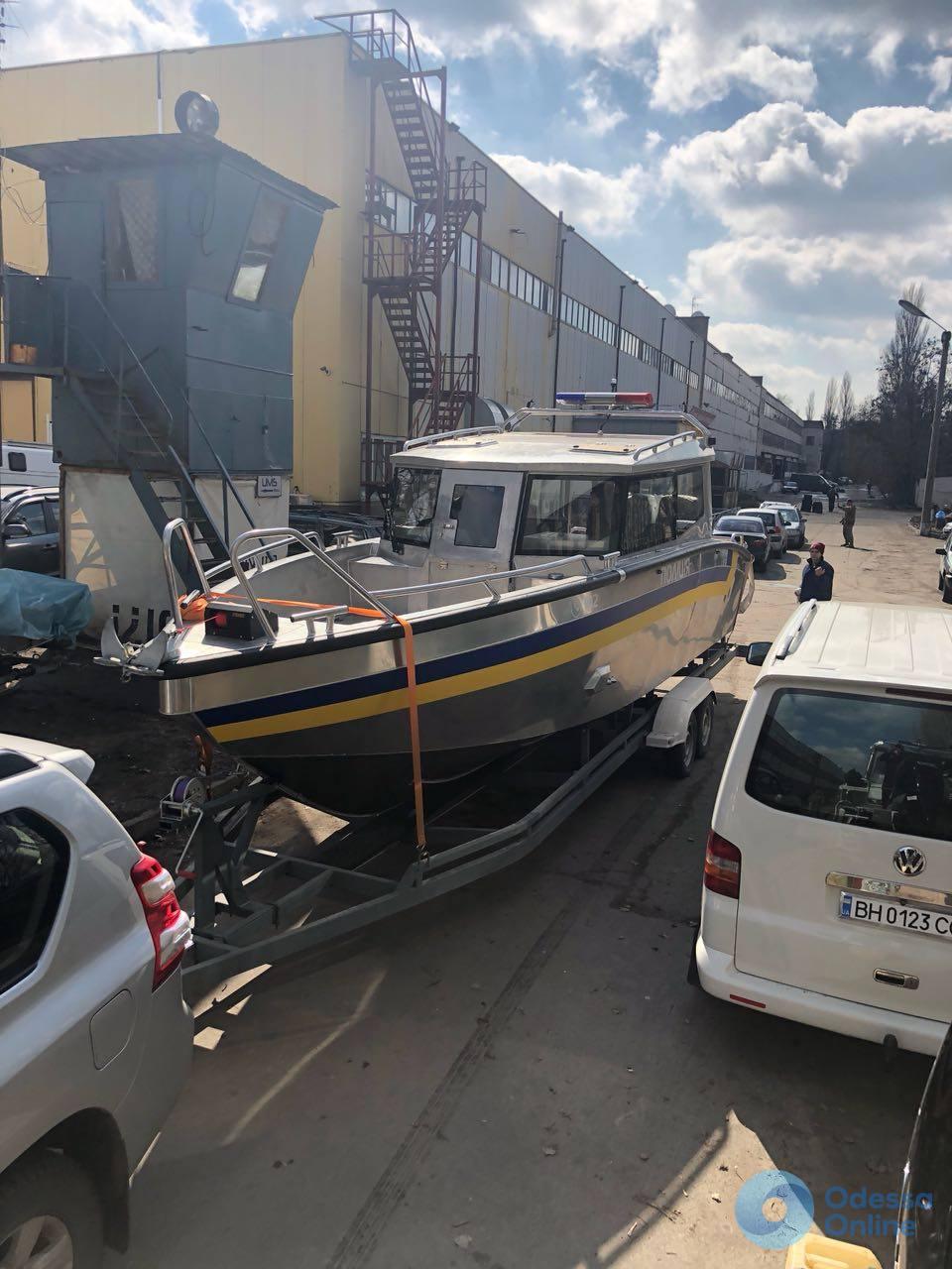 Одесская полиция получила современный катер для патрулирования