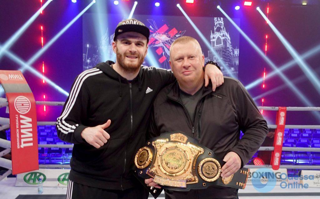 Одесский кикбоксер завоевал титул чемпиона мира по версии АСВ КВ
