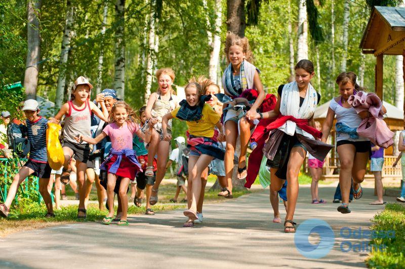 В Одесской области откроют 180 детских летних лагерей с изучением иностранных языков