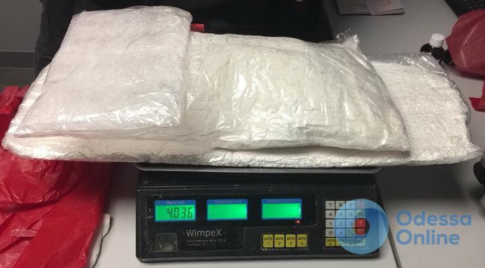 В Одесском аэропорту нашли четыре килограмма кокаина
