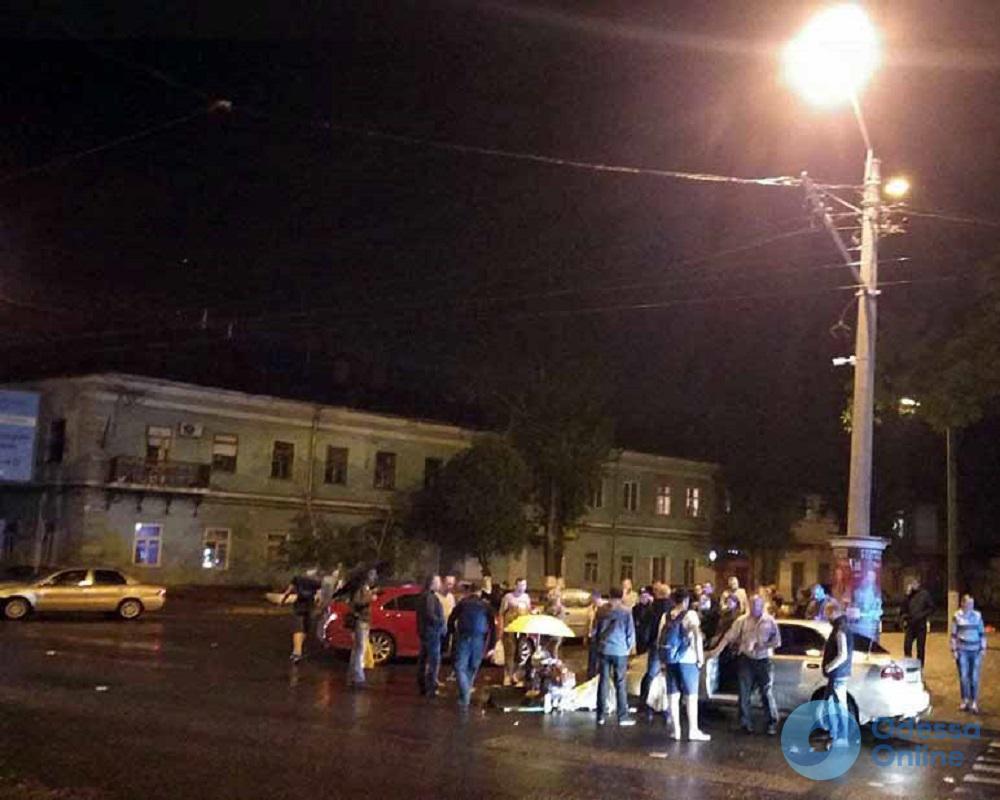 В Одессе таксист сбил на «зебре» двух пешеходов