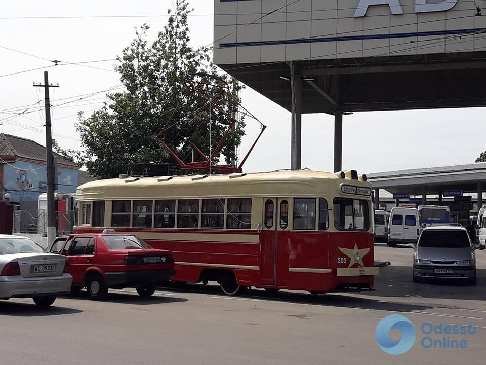 В Одессе реконструировали трамвай 1956 года выпуска