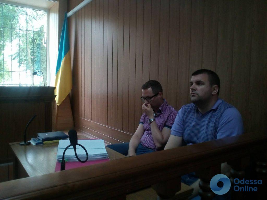 Одесский суд взял под стражу третьего пойманного на взятке полицейского