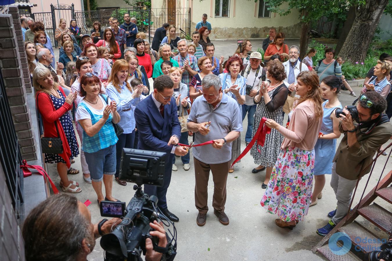 Одесский музей имени Блещунова получил квартиру (фоторепортаж)