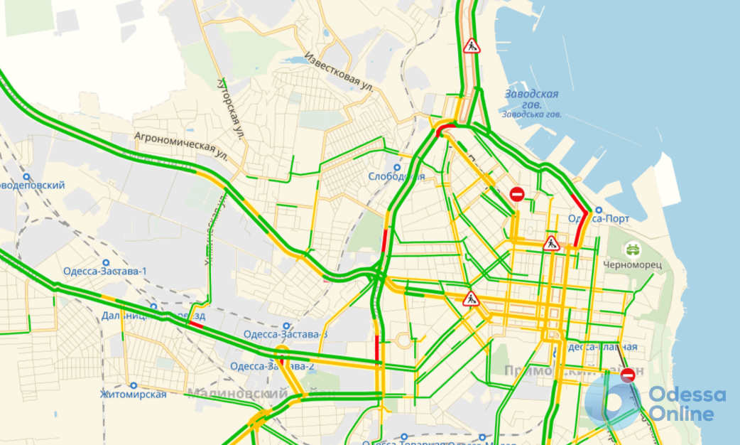 Дорожная обстановка в Одессе: пробок почти нет и тянучки в центре