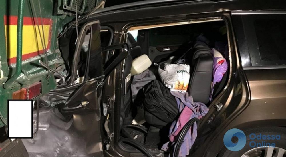 Смертельная авария на трассе Киев-Одесса: водитель погиб на месте (обновлено)