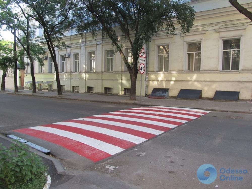 В Одессе планируют обезопасить пешеходные переходы