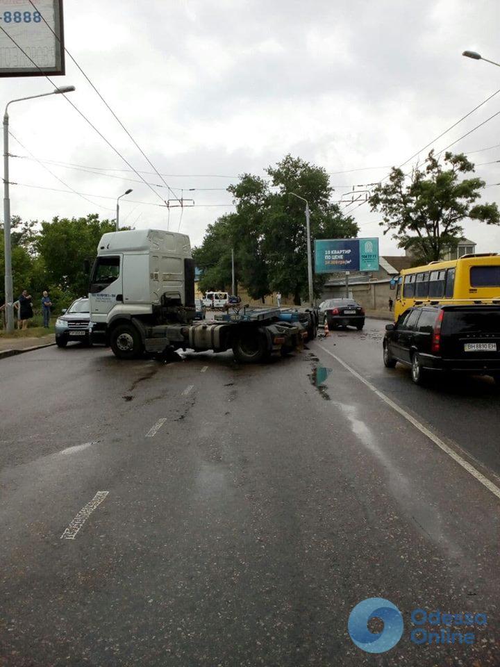 Одесса: возле Ивановского моста произошло серьезное ДТП