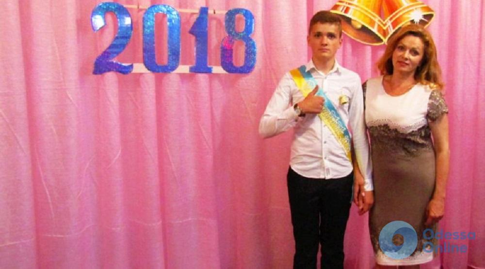 Едва не утонул сам: в Одесской области школьник спасал из воды товарища