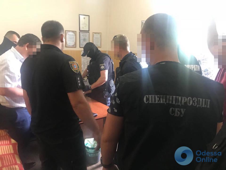 Одесская область: СБУ задержала на горячем полицейского-взяточника