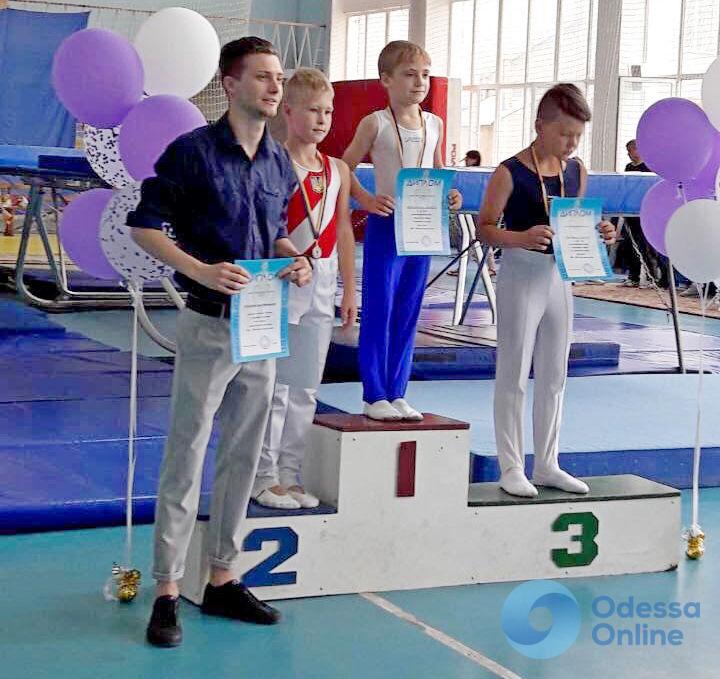 Одесситы показали высокие результаты на чемпионате Украины по прыжкам на батуте