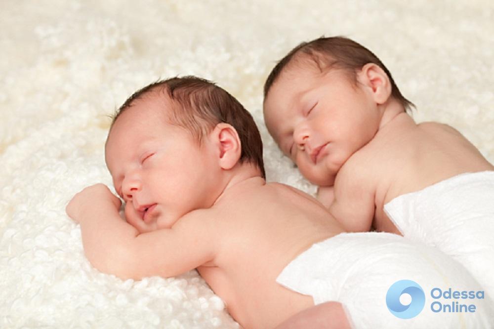 В Одессе на минувшей неделе родились три пары близнецов