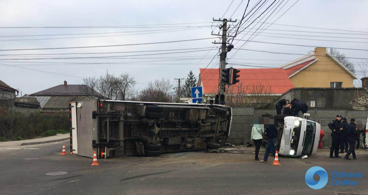 Одесса: на аварийной Кордонной появились предупреждающие знаки