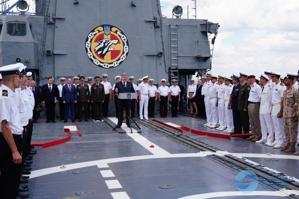 Петр Порошенко в Одессе: «Двері НАТО для України відкриті»