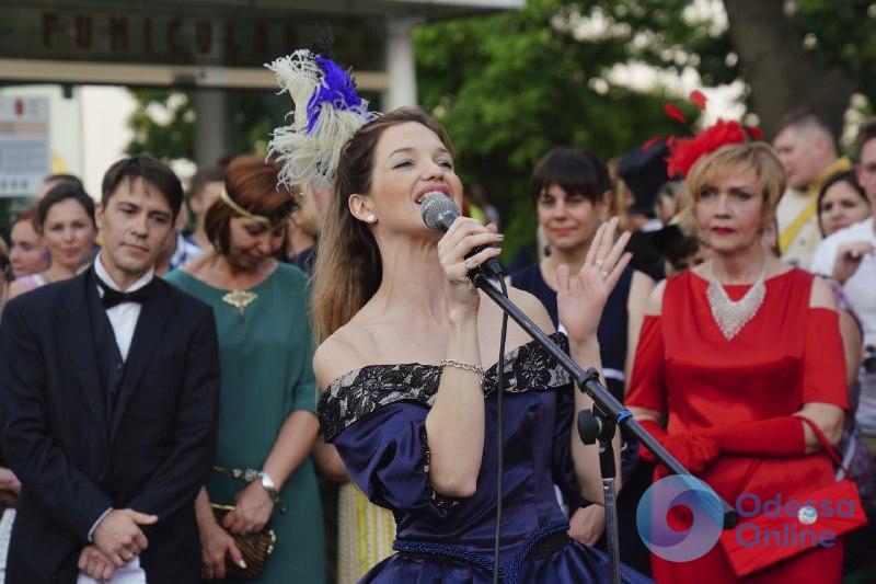 Артисты Школы современной пьесы прошлись парадом по Одессе (фоторепортаж)