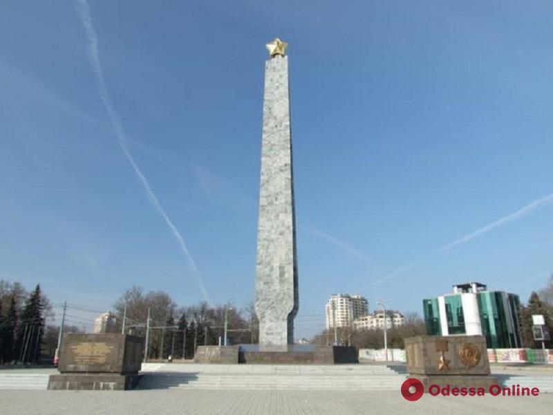 В Одессе отремонтируют стелу «Крылья Победы»