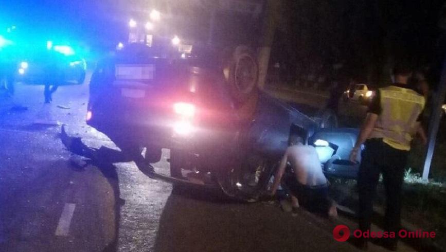 Одесса: погоня за пьяным водителем и перевернутый автомобиль