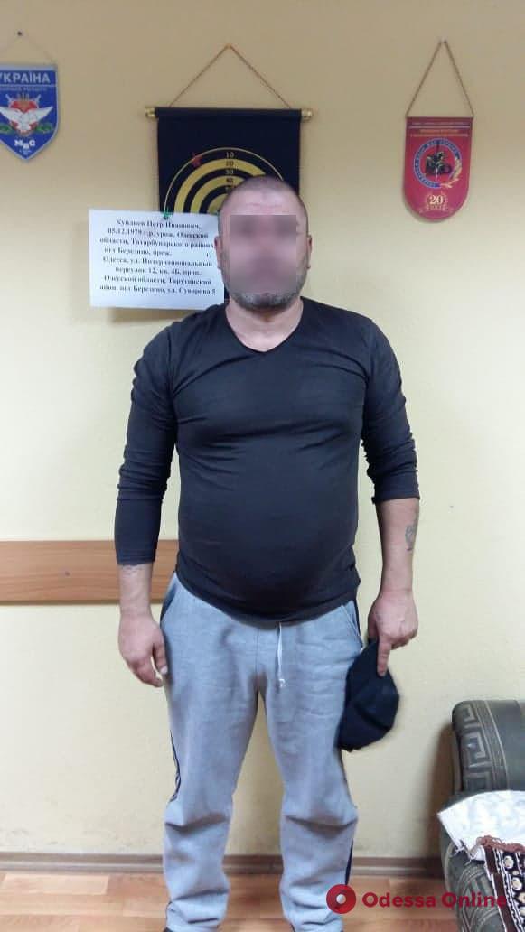 Одесского вора-домушника задержали «на работе» в Южном