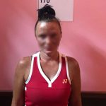 На улице в центре Одессы женщина ударила ножом в грудь мужчину