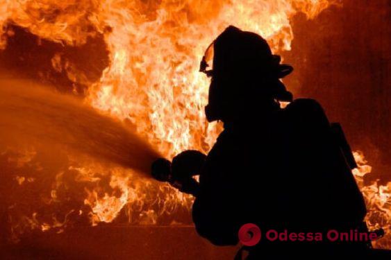 В Одесской области сгорел амбар с сеном