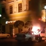В Одессе на Греческой площади сгорел автомобиль (видео)