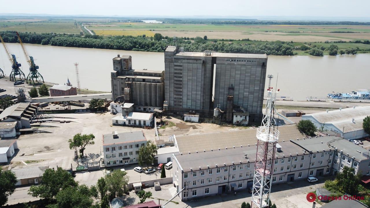 Через порт в Одесской области хотели незаконно вывезти 7 150 тонн пшеницы