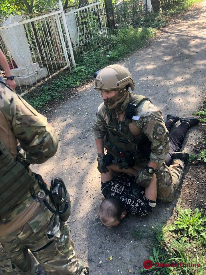 Появилось видео нападения на инкассаторов в Одессе и фото задержания бандитов