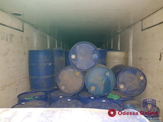 В Одесской области киевские налоговики задержали грузовик с «теневым» спиртом