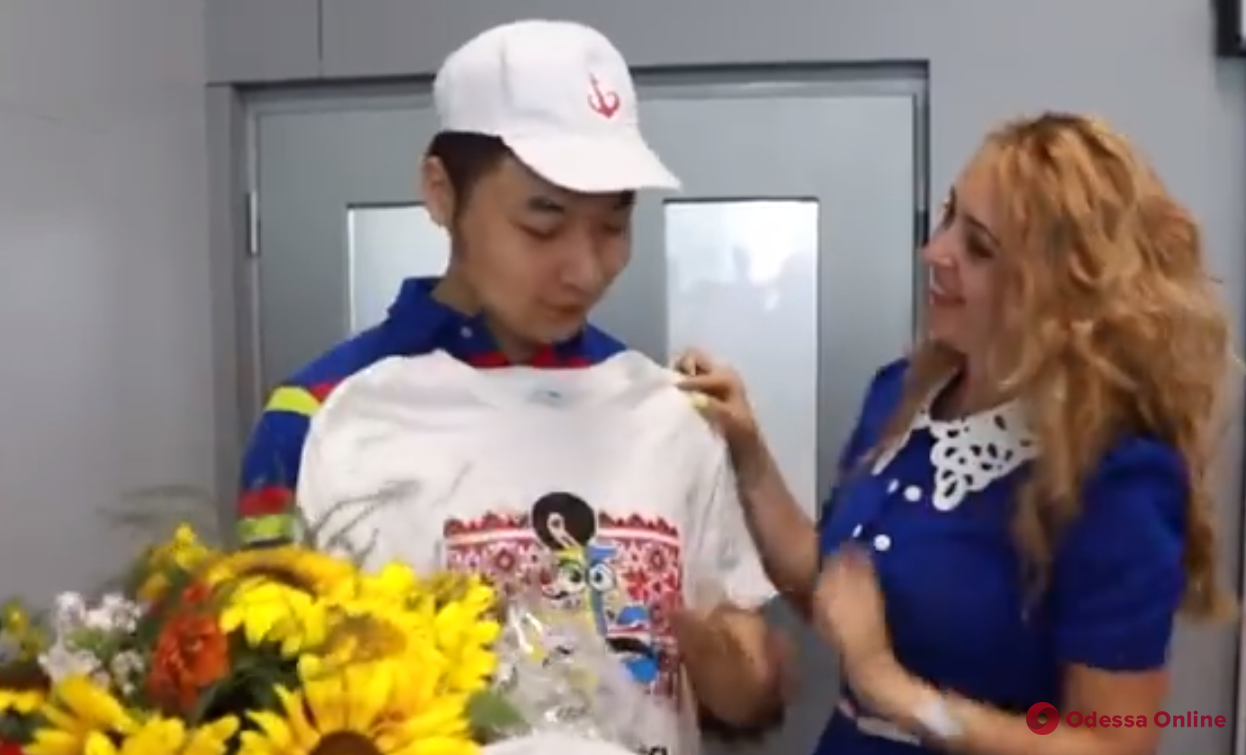 В Одессе встретили трехмиллионного гостя города в этом году (видео) В Одессе встретили трехмиллионного гостя города в этом году (видео)