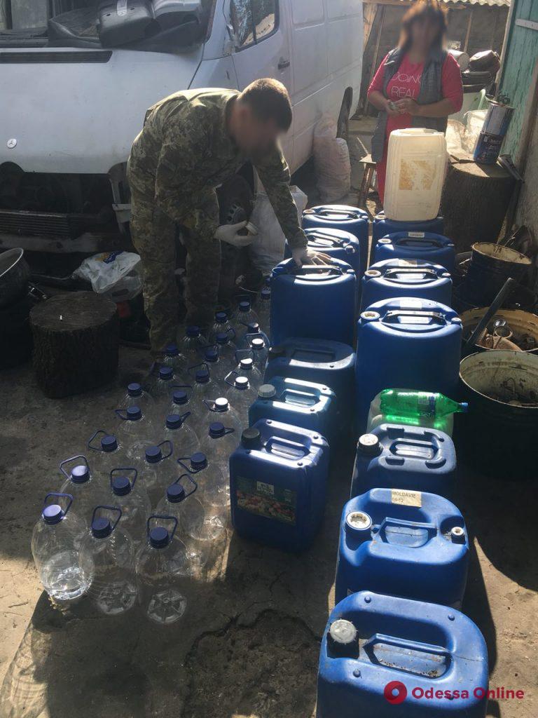 В Одесской области пограничники изъяли контрафактный алкоголь