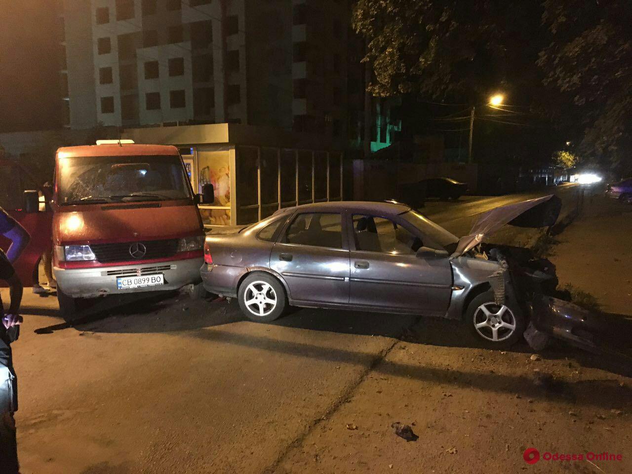 В Одессе в результате ДТП пострадала девушка