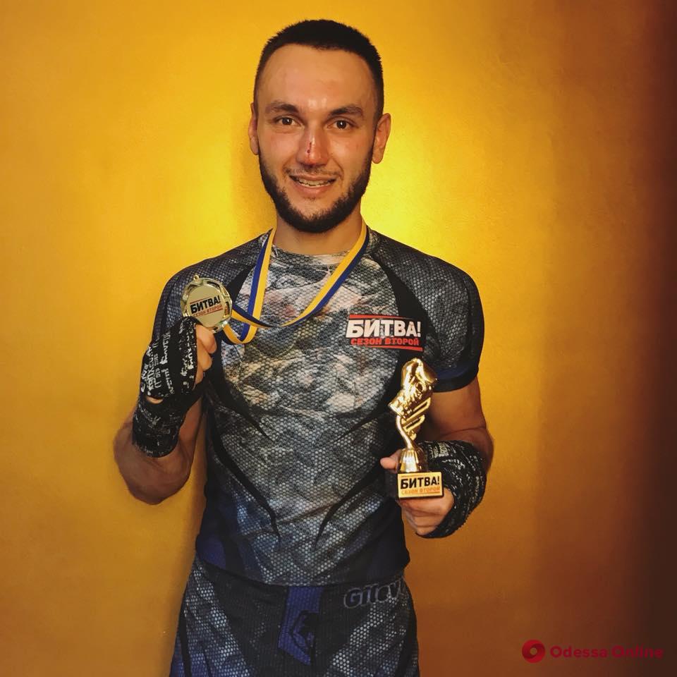 Одесский спортивный активист победил в боксерском поединке триумфатора «Х-Фактора»