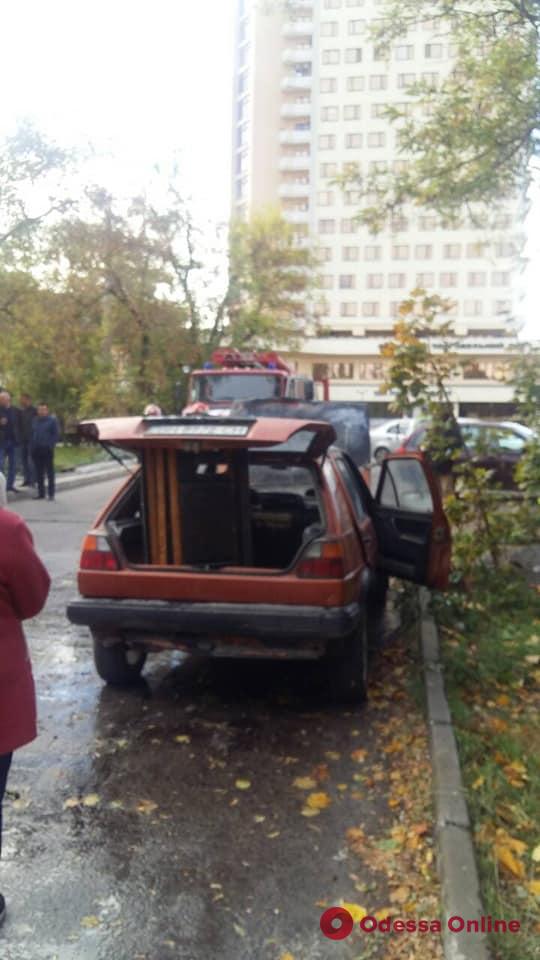 В Черноморске сгорел автомобиль