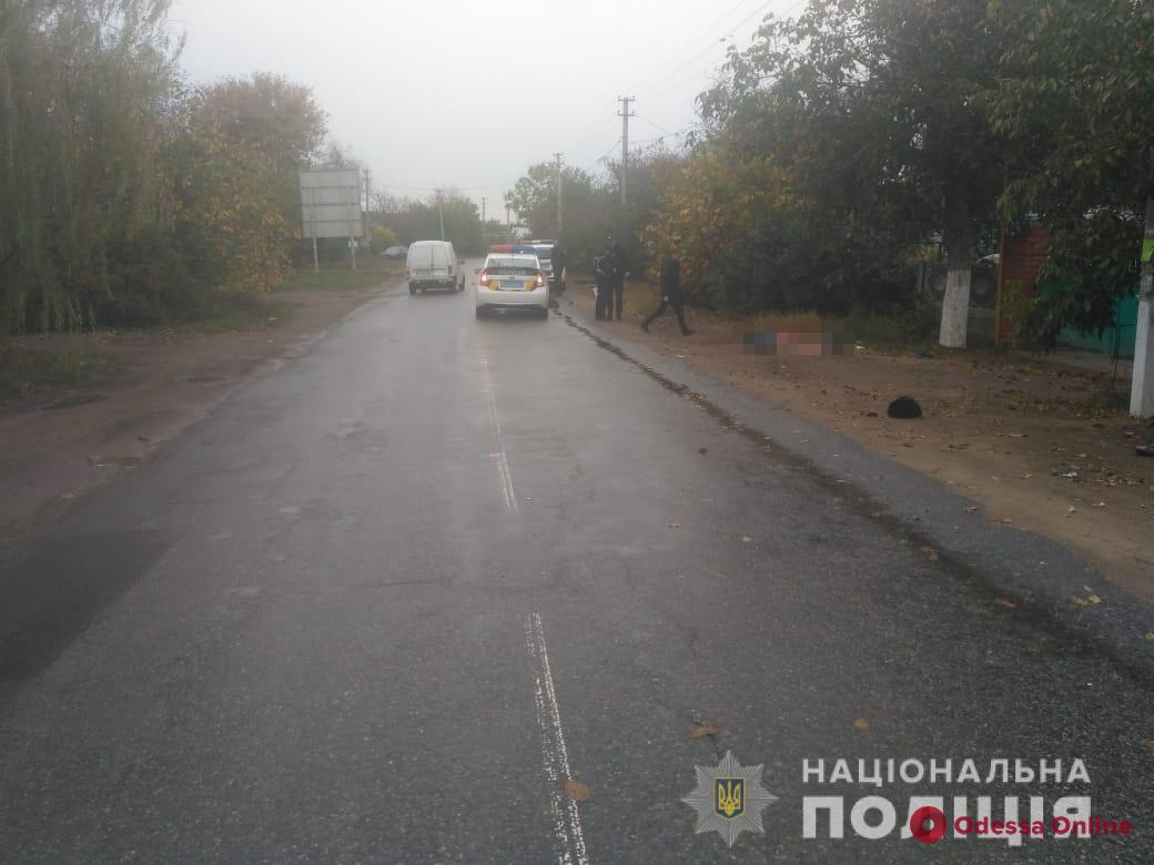 В Одесской области на обочине дороги нашли труп мужчины